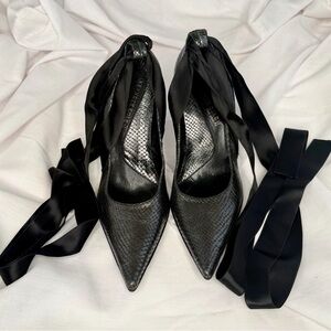 Kenneth Cole Black Snakeskin Heels with Satin Ties